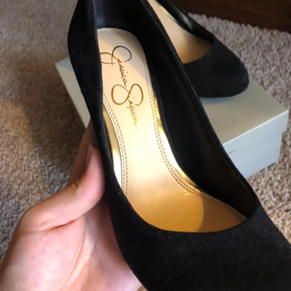 Heels - Picture 2 of 3